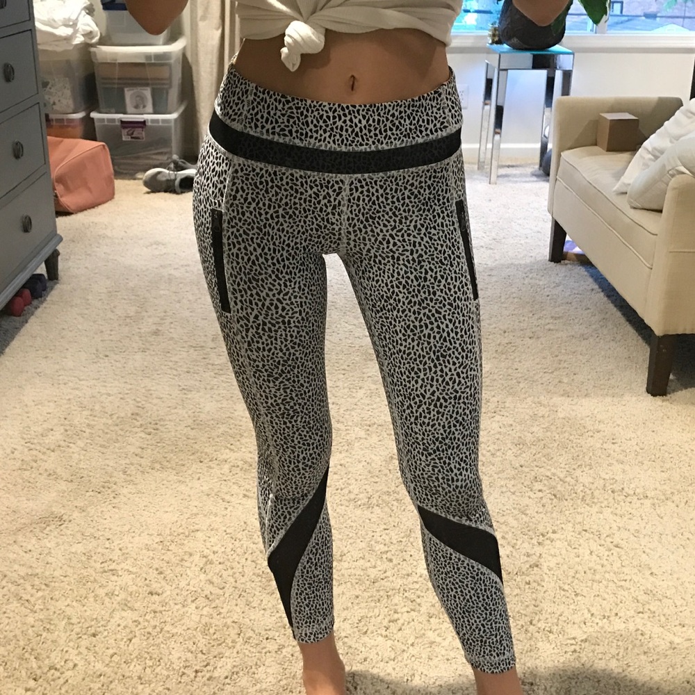 Lululemon Leggings. Never worn. Size 4
